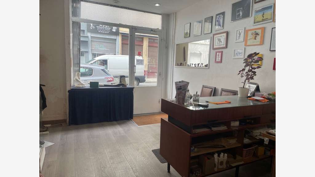 Murs de 57m² + mezzanine à vendre à Lyon 69006