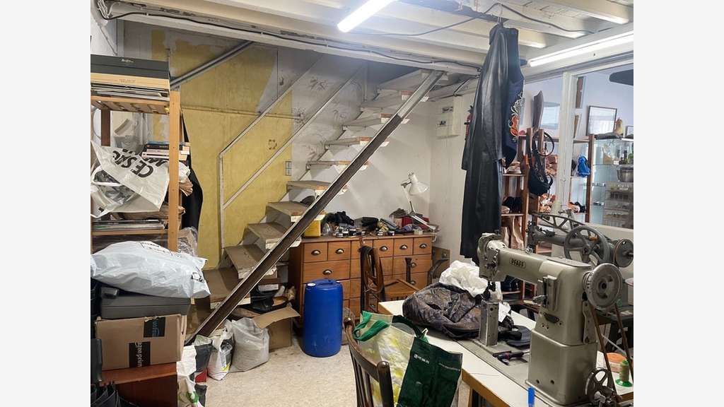 Murs de 57m² + mezzanine à vendre à Lyon 69006