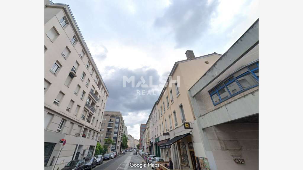 Vente de murs 40m² rue commerçante Lyon 7e