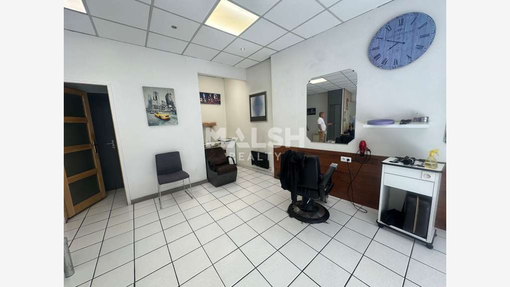 Vente local commercial 55m² Lyon 8e Av. Berthelot 