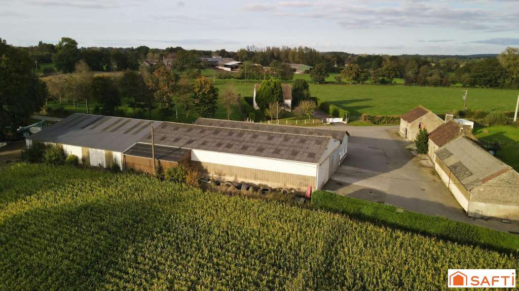 Local 1000m² sur 6675m² terrain à Magny-le-Désert