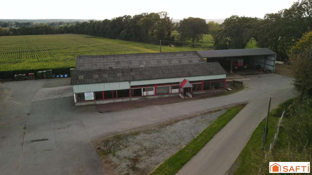 Local 1000m² sur 6675m² terrain à Magny-le-Désert