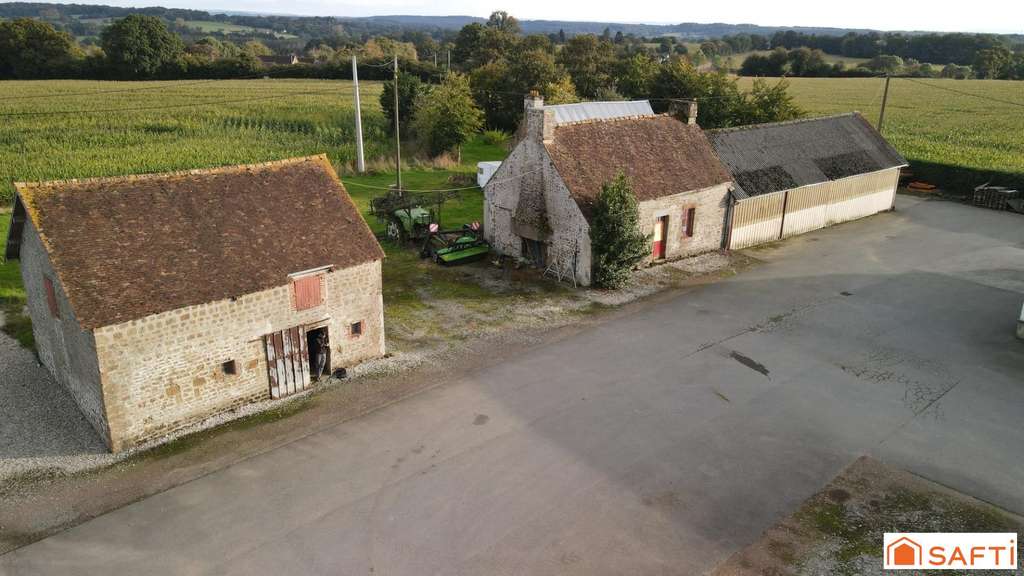 Local 1000m² sur 6675m² terrain à Magny-le-Désert