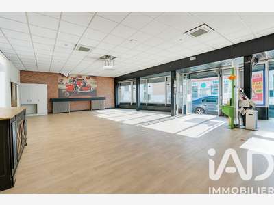 Vente local commercial 355m² à Mailly-le-Camp