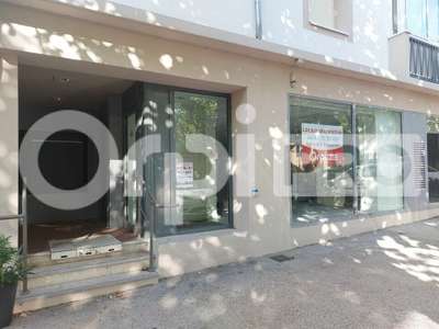 Local commercial 318m² à vendre à Manosque 