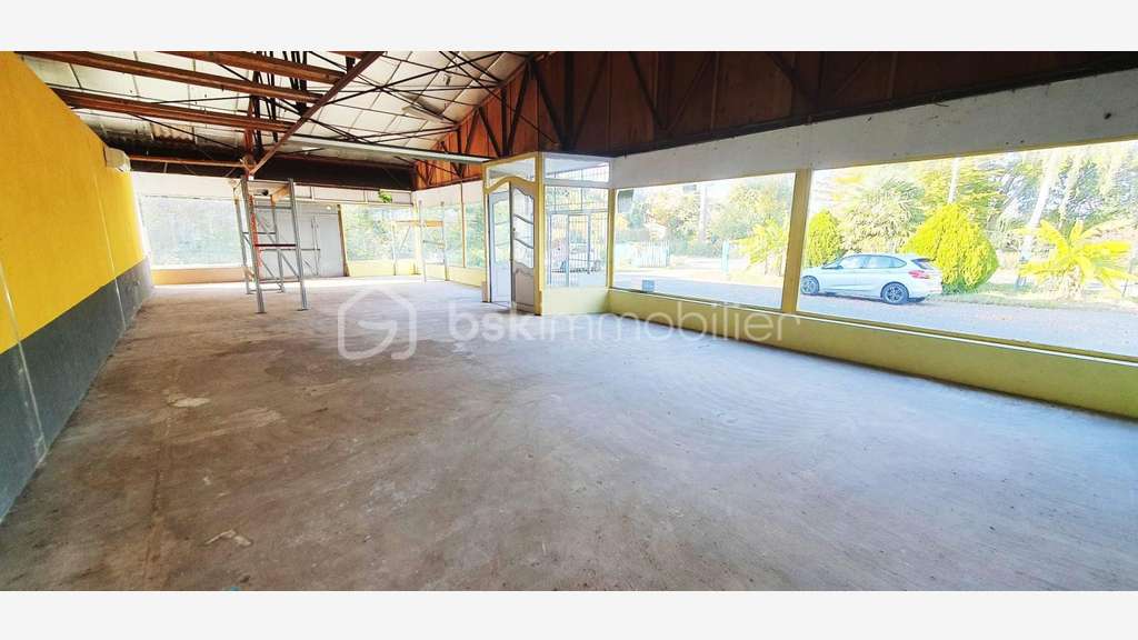 Vente local pro 480m² sur 21 ares à Marckolsheim