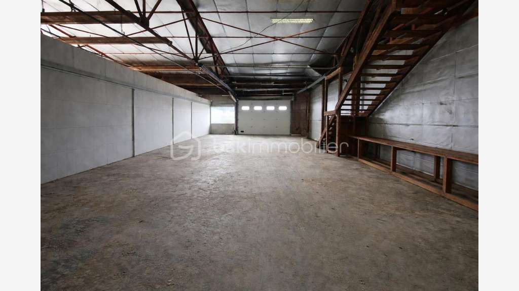 Vente local pro 480m² sur 21 ares à Marckolsheim