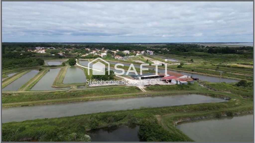 AV site conchylicole de 460m² à Marennes