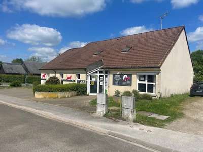 Local commercial Local 150m2 - Terrain 687m2