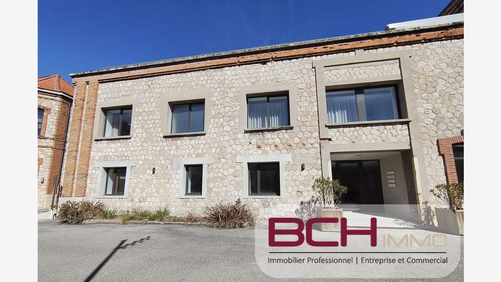 Vente local lumineux RDC PMR à Marseille 13010