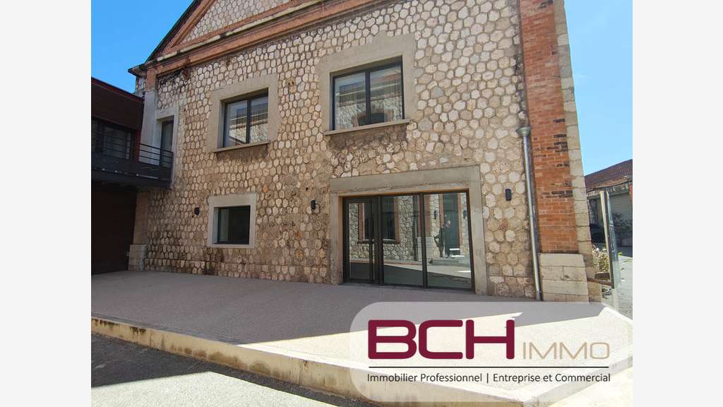 Vente local lumineux RDC PMR à Marseille 13010