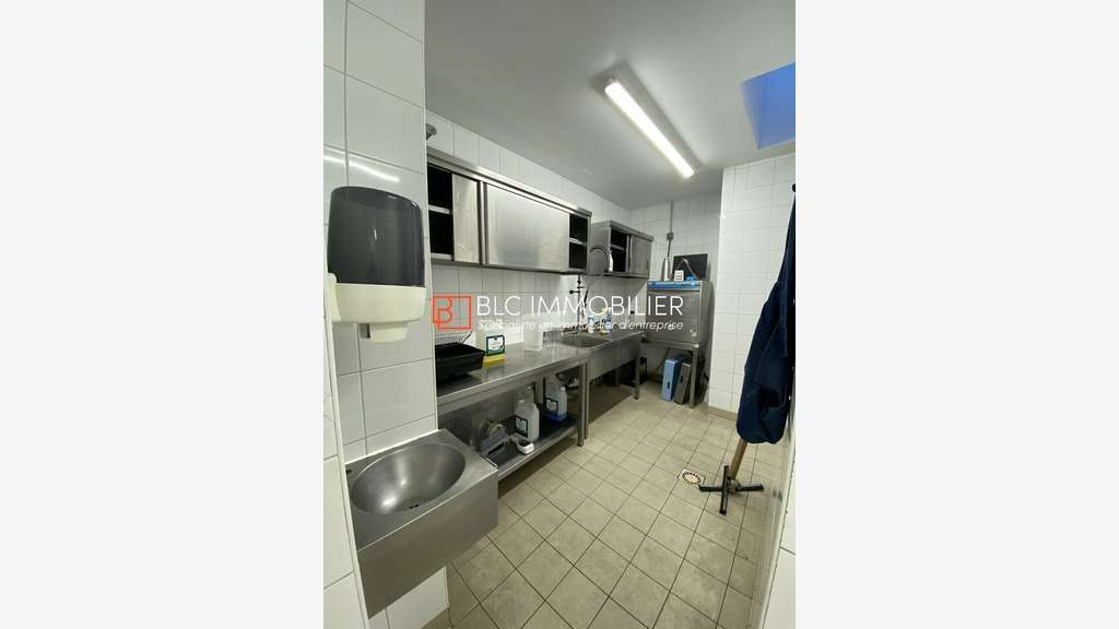 Local commercial à vendre 172m² Marseille 13012