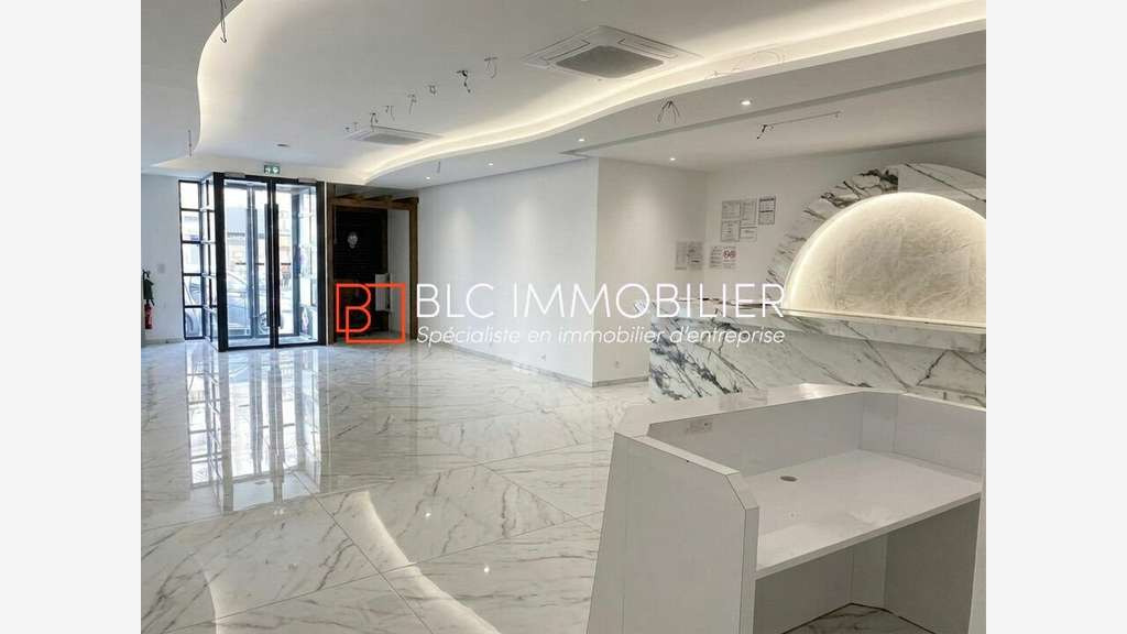 Local commercial à vendre 172m² Marseille 13012