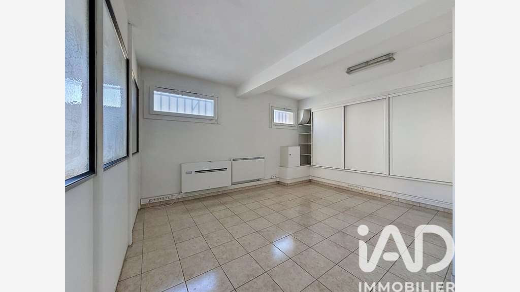 Vente local commercial de 62m² en ZFU à Marseille