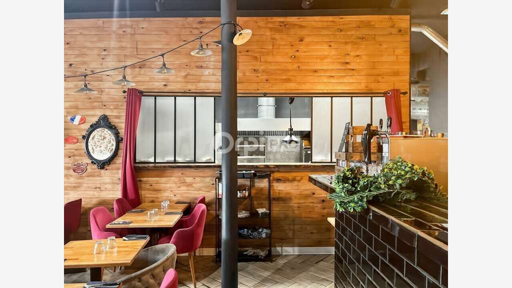 Local commercial de 147m² à vendre Marseille 13002