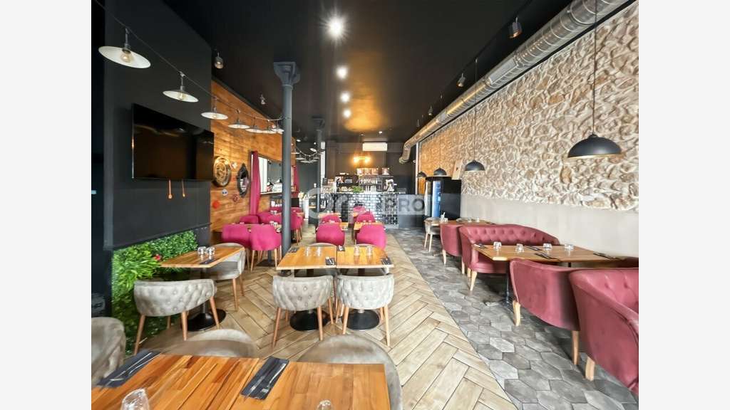 Local commercial de 147m² à vendre Marseille 13002