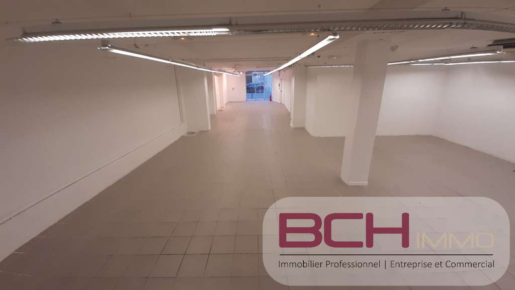 Vente local 392m² axe passant Marseille 4ème 