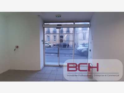 Vente local 392m² axe passant Marseille 4ème