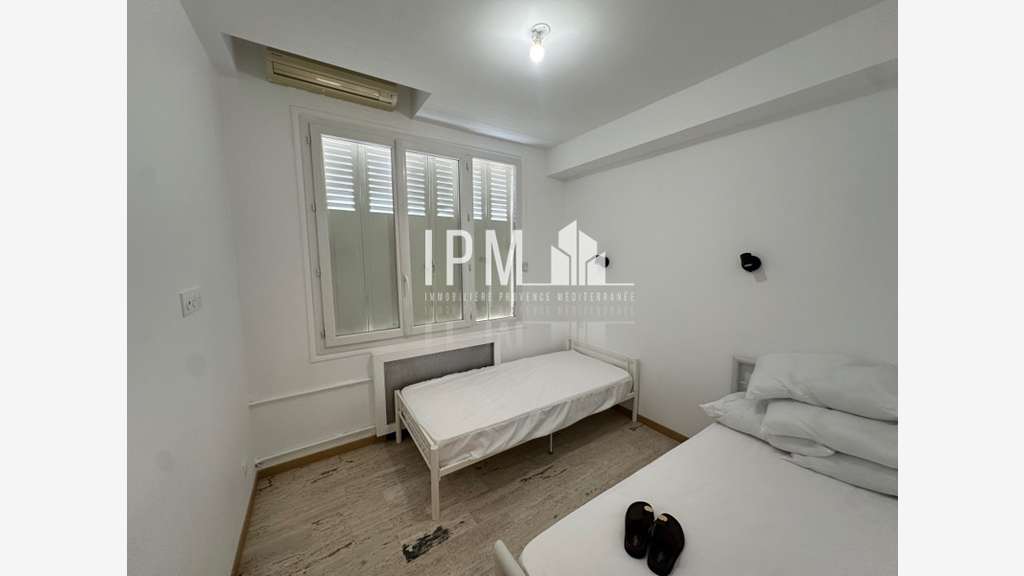 A vendre local 35m² et appart 36m² à Marseille 4e