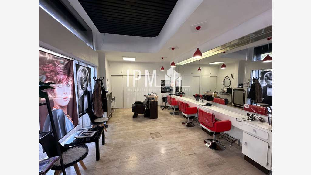 A vendre local 35m² et appart 36m² à Marseille 4e