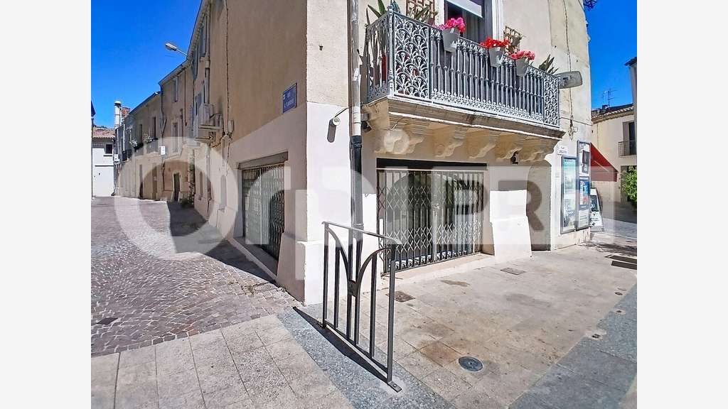 Murs local commercial d'angle centre de Mauguio