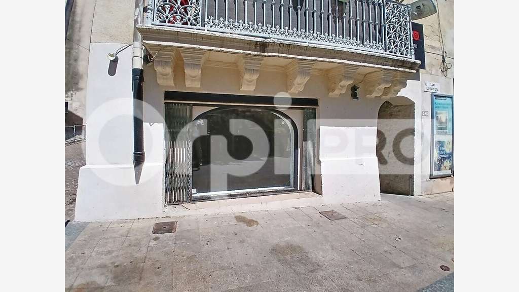 Murs local commercial d'angle centre de Mauguio