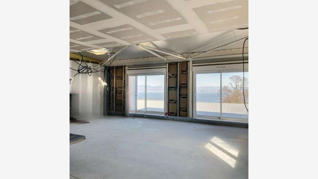 Vente local artisanal 312m² en ZA proche d'Evian