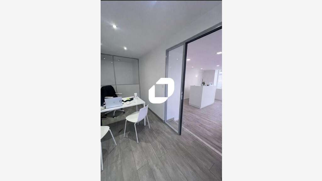 Vente Local commercial 77m² Meaux