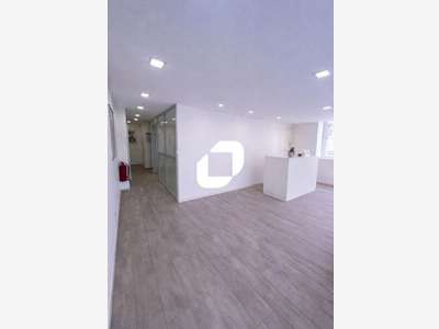 Vente Local commercial 77m² Meaux