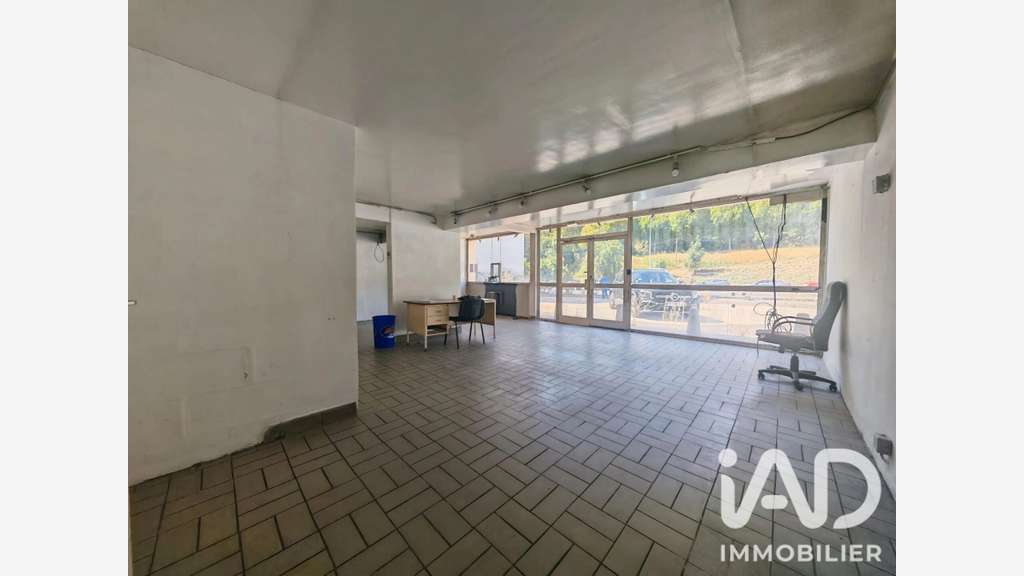 Vente ensemble immo commercial de 122m² à Meaux