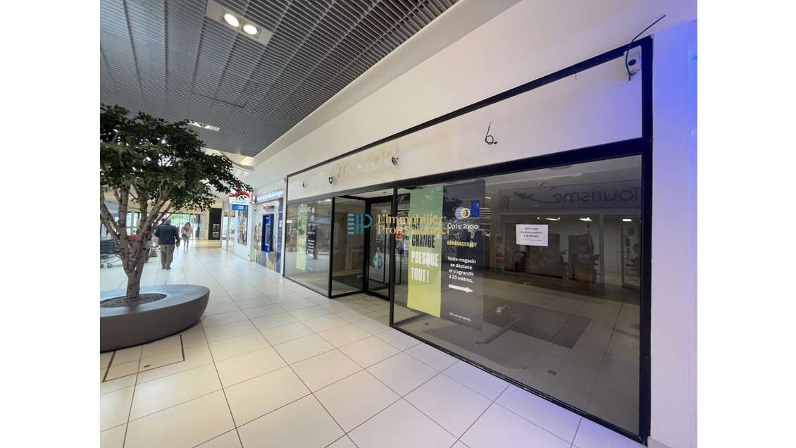 Vente local commercial 86m² en zc à Quimperlé