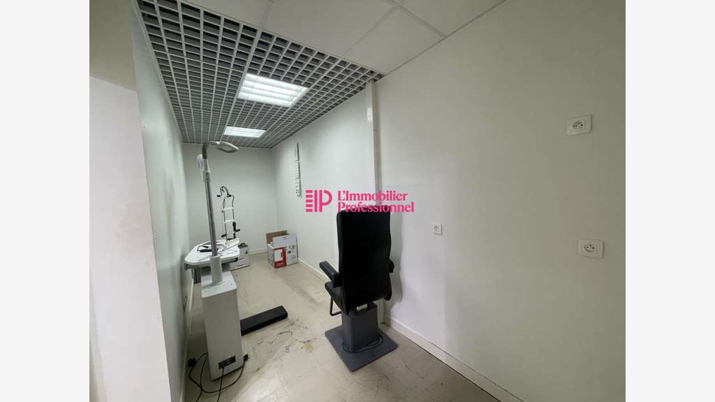 Vente local commercial 86m² en zc à Quimperlé