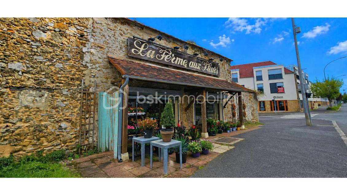 Local commercial 47m² visibilité à Mennecy
