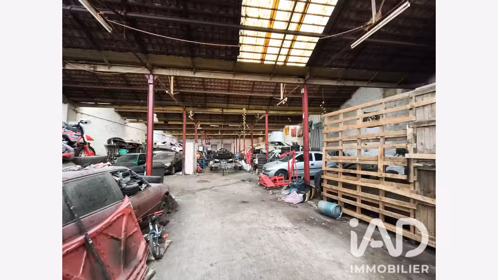 Vente hangar de 2000m² à Merville