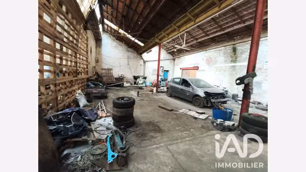Vente hangar de 2000m² à Merville