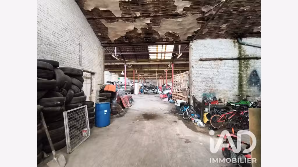 Vente hangar de 2000m² à Merville