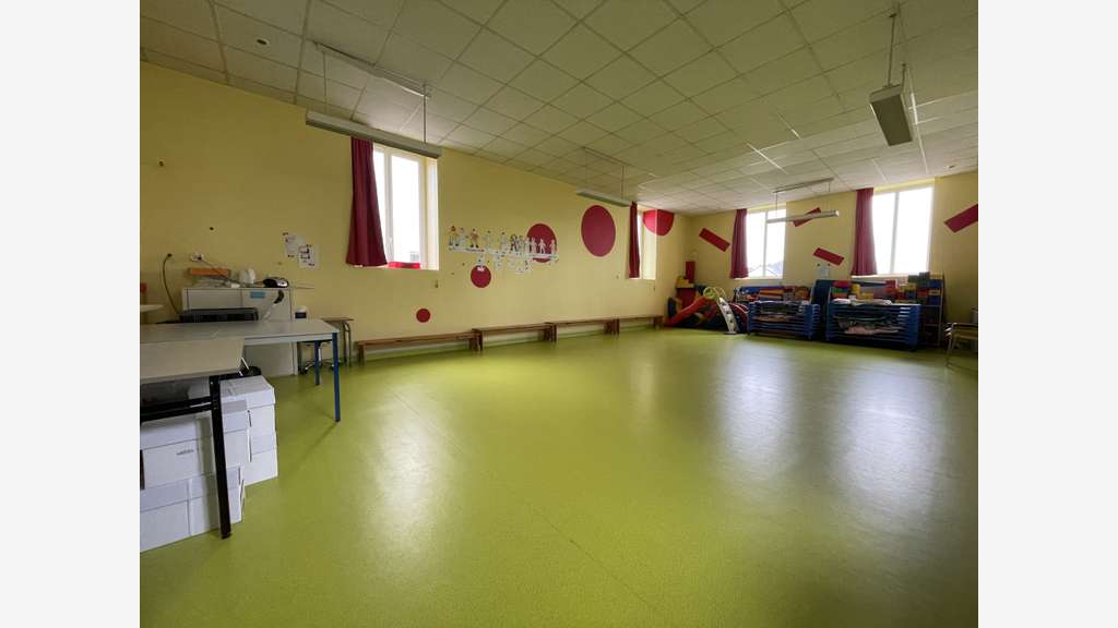Vente local professionnel de 82m² à Mésanger