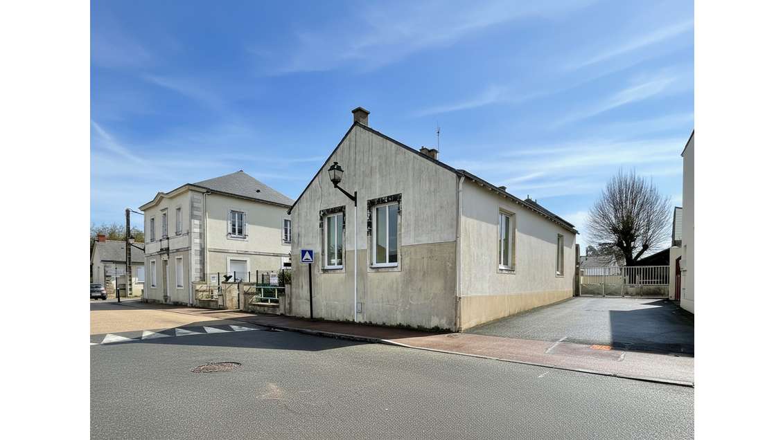 Vente local professionnel de 82m² à Mésanger