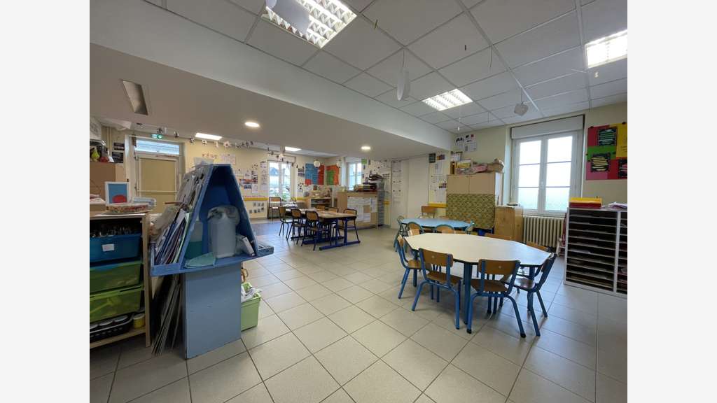 Local professionnel au cœur de Mésanger