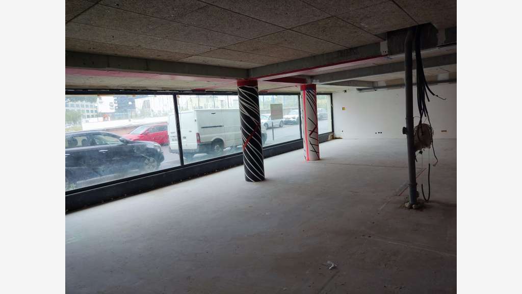 Vente superbe local commercial 106m² à Metz