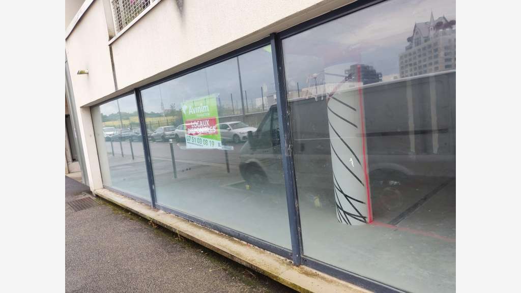 Vente superbe local commercial 106m² à Metz