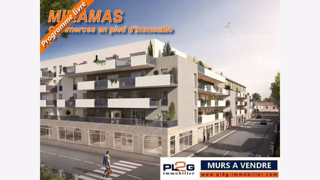 Local commercial à vendre neuf 83m² Miramas centre