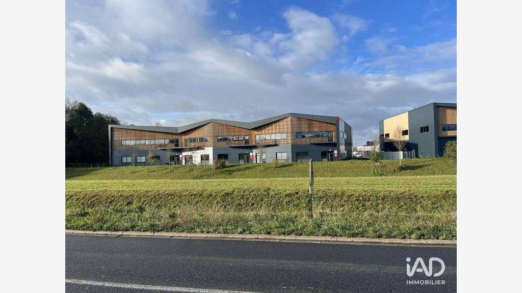 Local commercial à Moissy-Cramayel