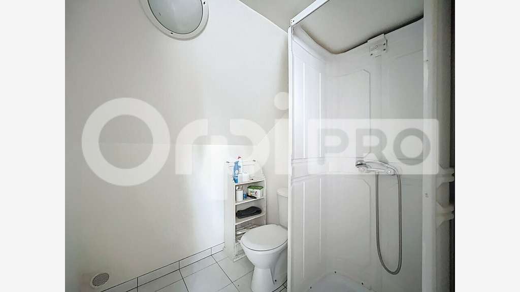 Local + appartement à vendre à Monchy-Saint-Éloi