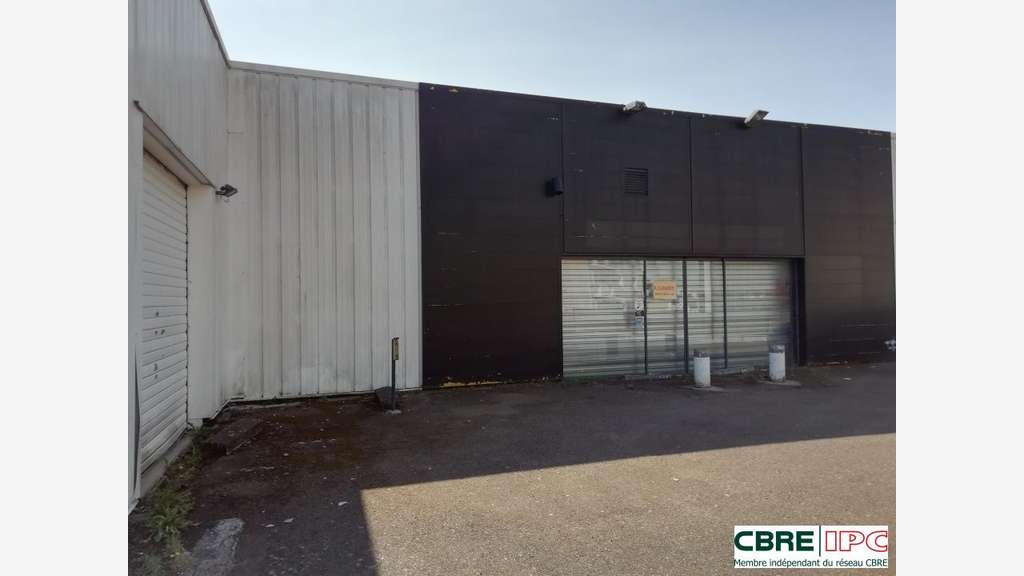 Vente local 1379m² à Mont de Marsan Alingsas
