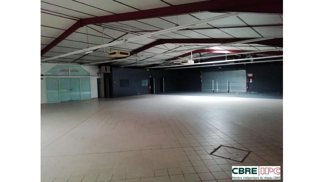 Vente local 1379m² à Mont de Marsan Alingsas