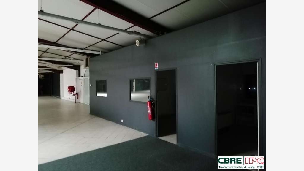 Vente local 1379m² à Mont de Marsan Alingsas