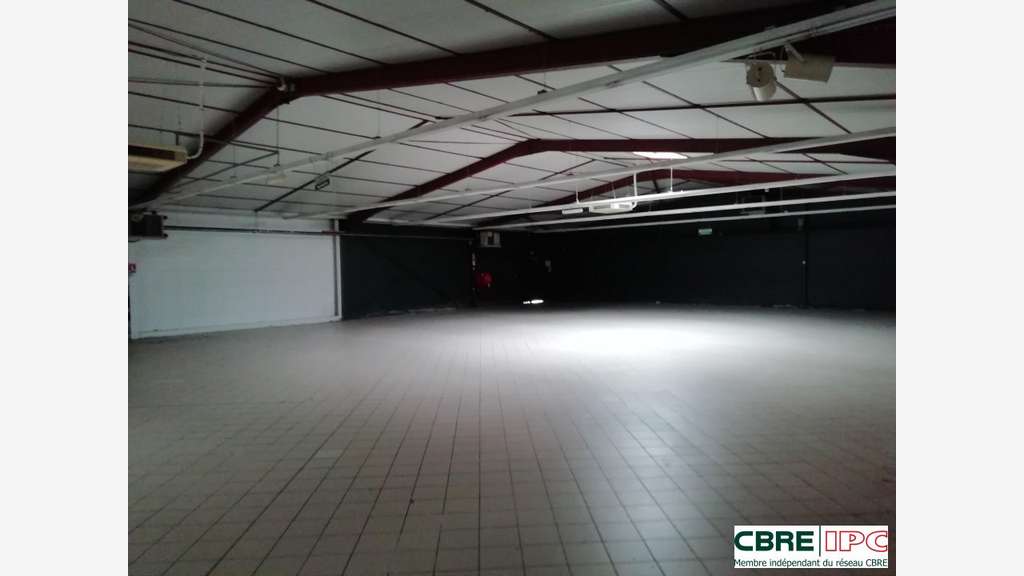 Vente local 1379m² à Mont de Marsan Alingsas