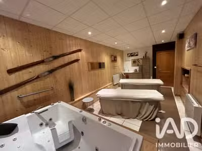 Local commercial à Mont-Dore