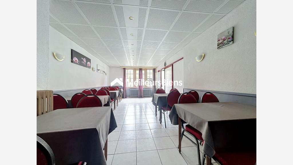 Local 950m² bar restaurant à Montauban-de-Bretagne